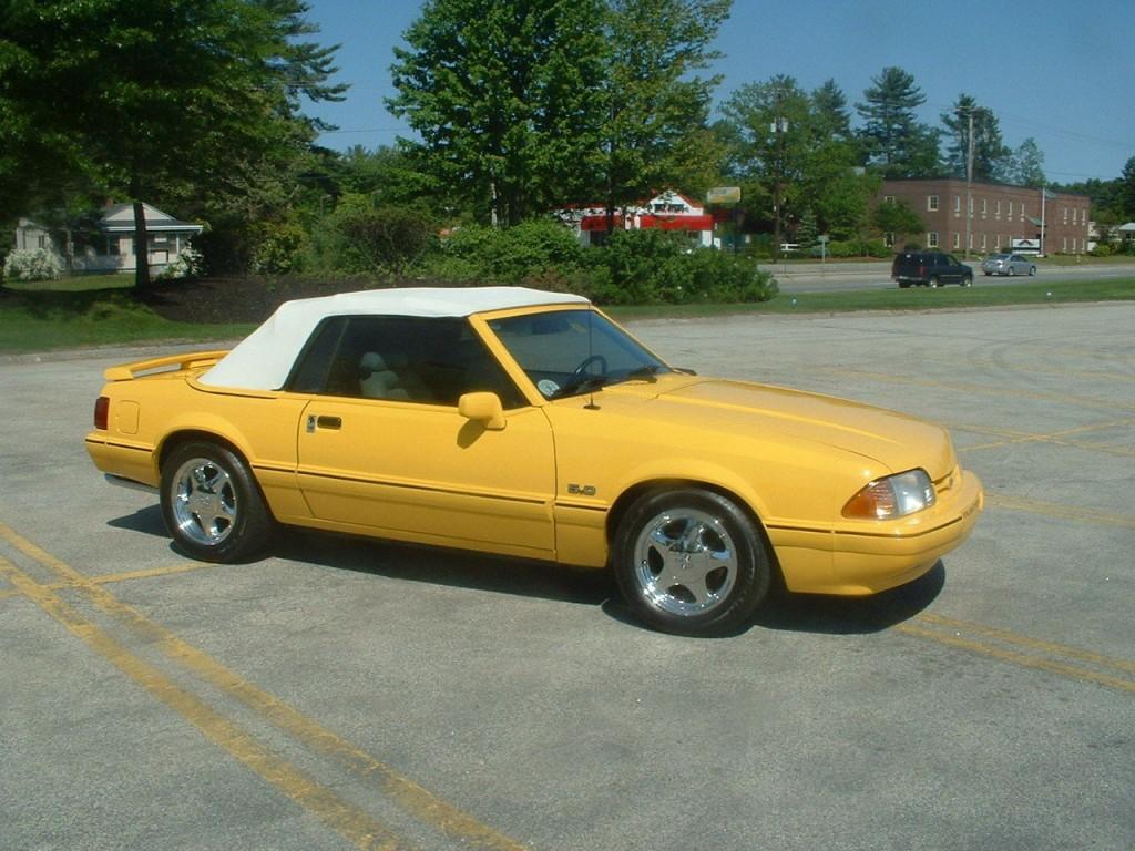 1993 Ford Mustang LX Convertible Feature Car