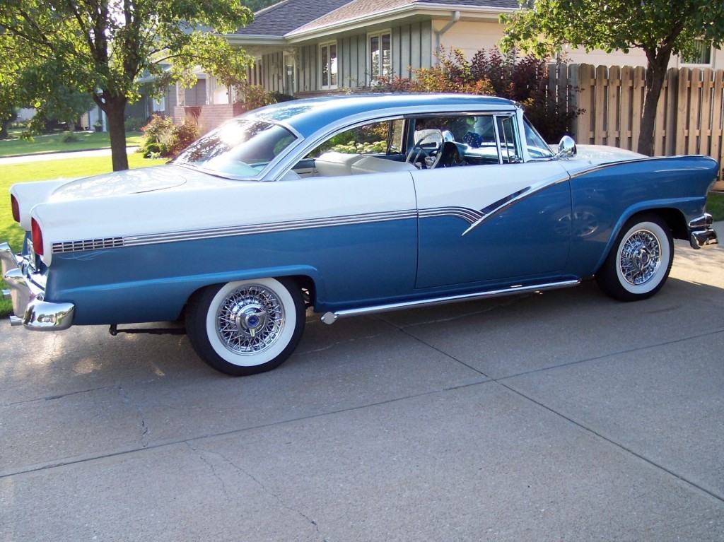 1956 Ford Fairlane Victoria