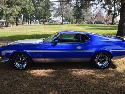 BEAUTIFUL 1971 Ford Mustang for sale