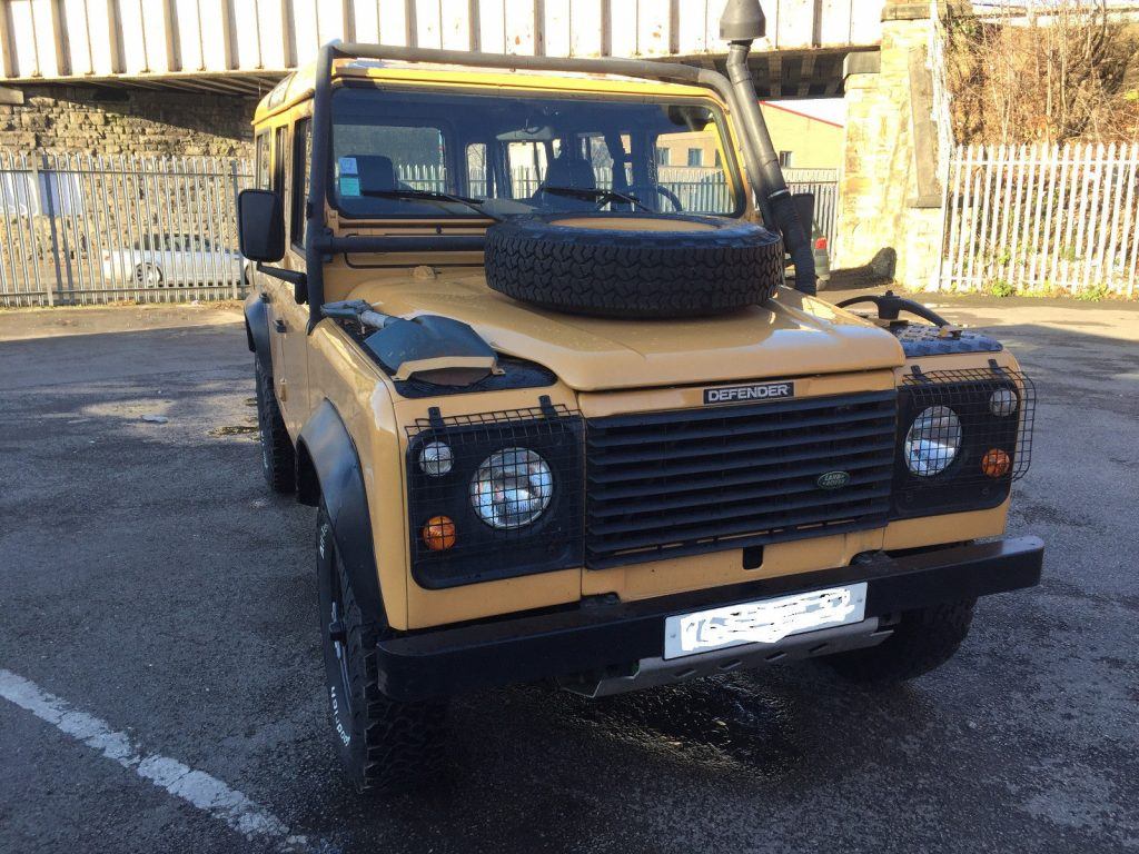 NICE 1991 Land Rover Defender county