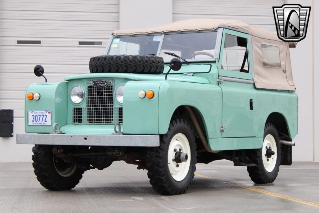 Mint Green Turquoise 1969 Land Rover Series IIA 2.25l 4 Cylinder 4-Speed M