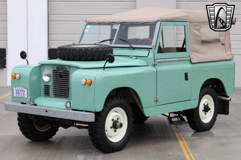 Mint Green Turquoise 1969 Land Rover Series IIA 2.25l 4 Cylinder 4-Speed M