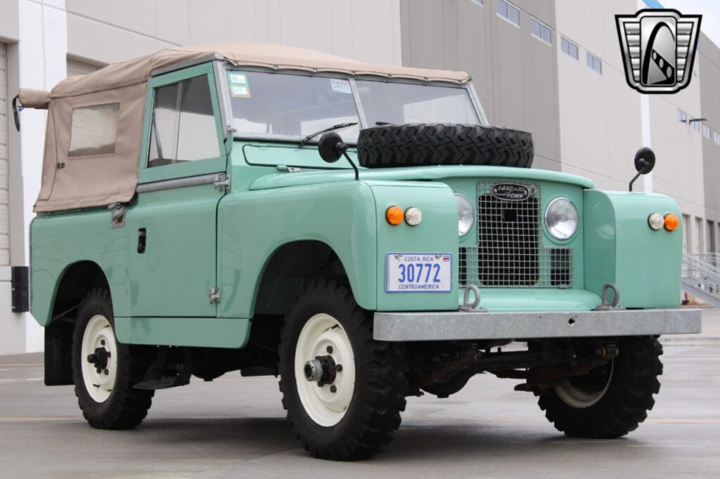 Mint Green Turquoise 1969 Land Rover Series IIA 2.25l 4 Cylinder 4-Speed M