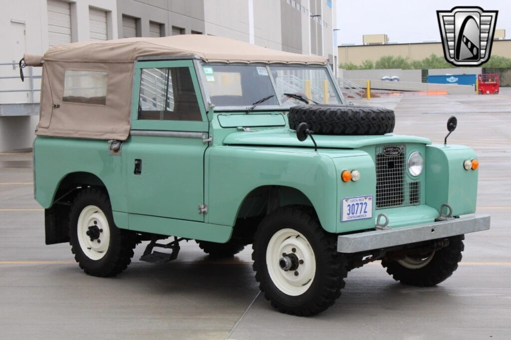 Mint Green Turquoise 1969 Land Rover Series IIA 2.25l 4 Cylinder 4-Speed M