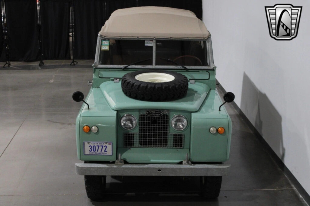 Mint Green Turquoise 1969 Land Rover Series IIA 2.25l 4 Cylinder 4-Speed M