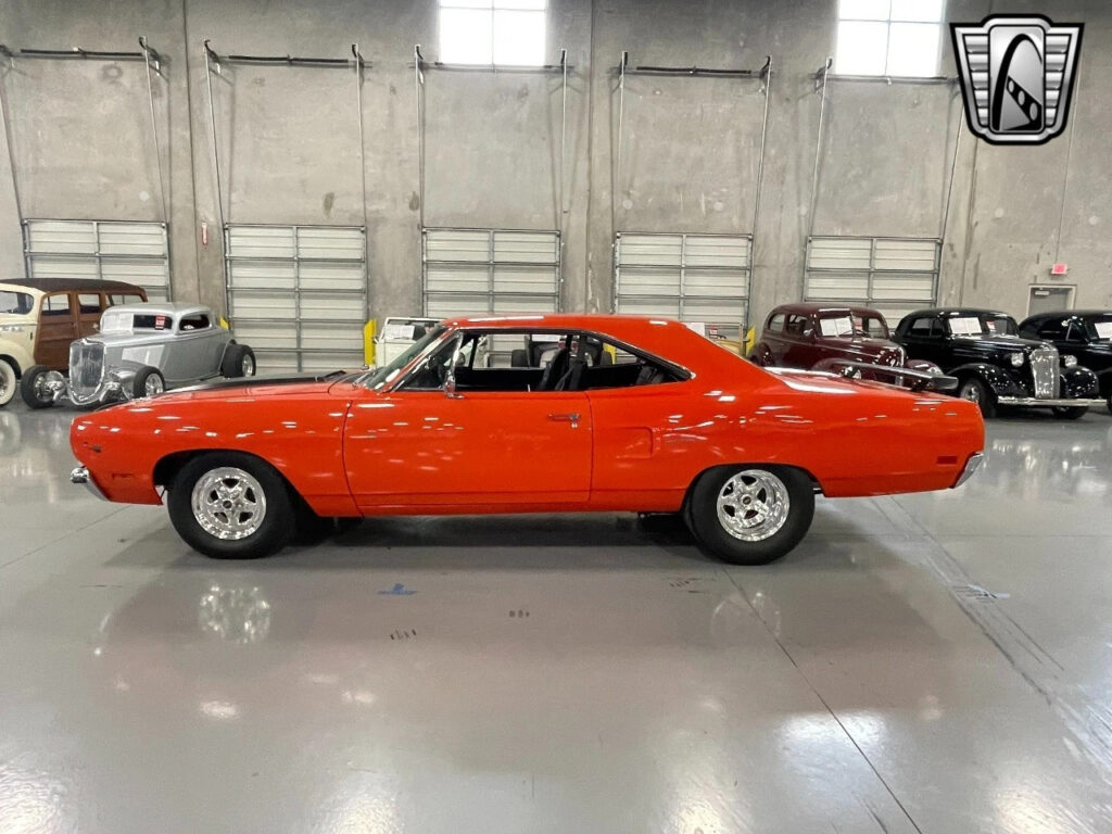 Orange 1970 Plymouth Road Runner Coupe 500 CID V8 5 Speed Manual
